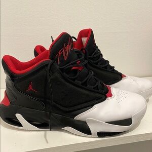 Jordan Max Aura 4 Black /Gym Red/White